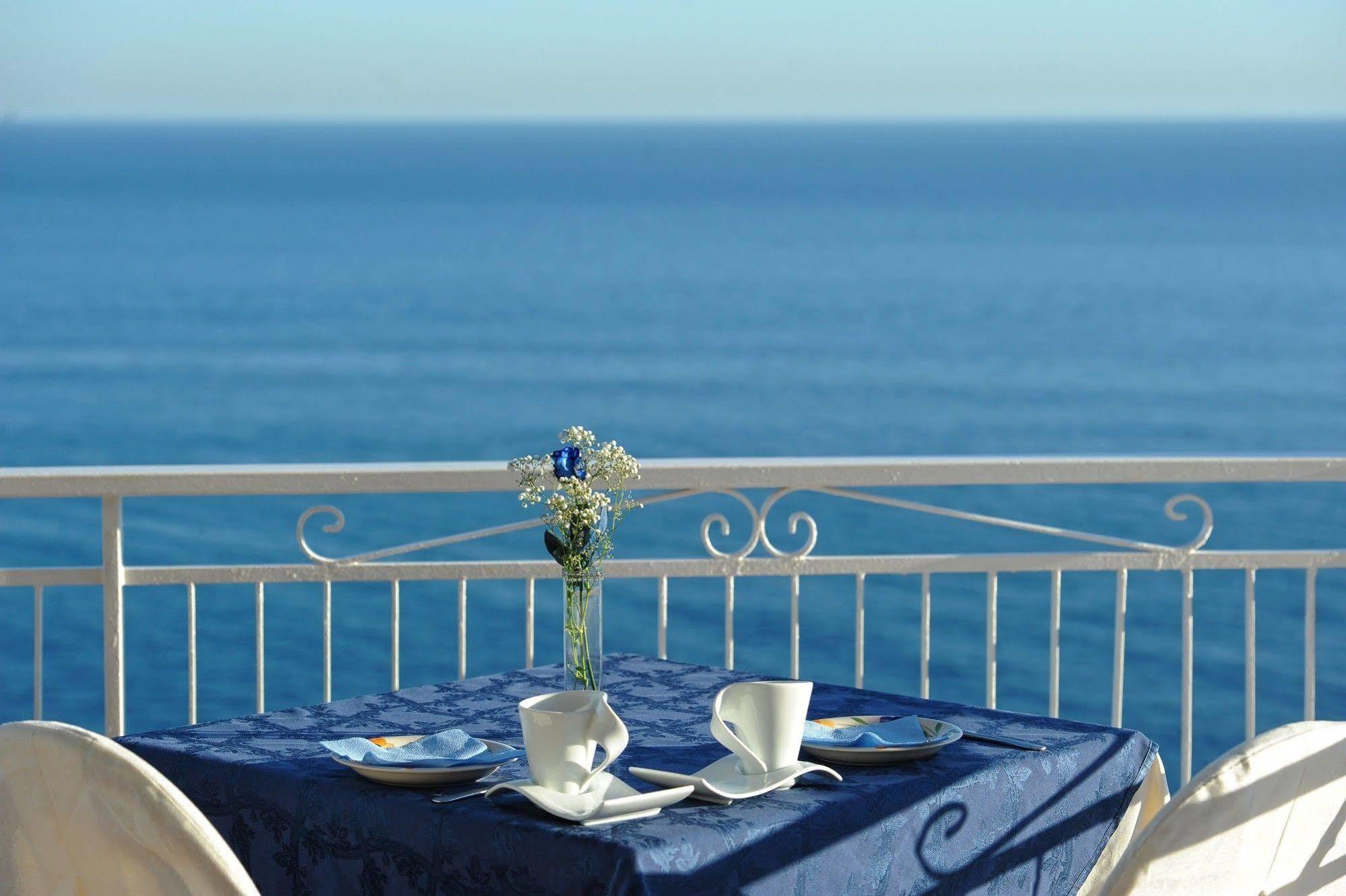 Hotel Torre Saracena Praiano Kültér fotó